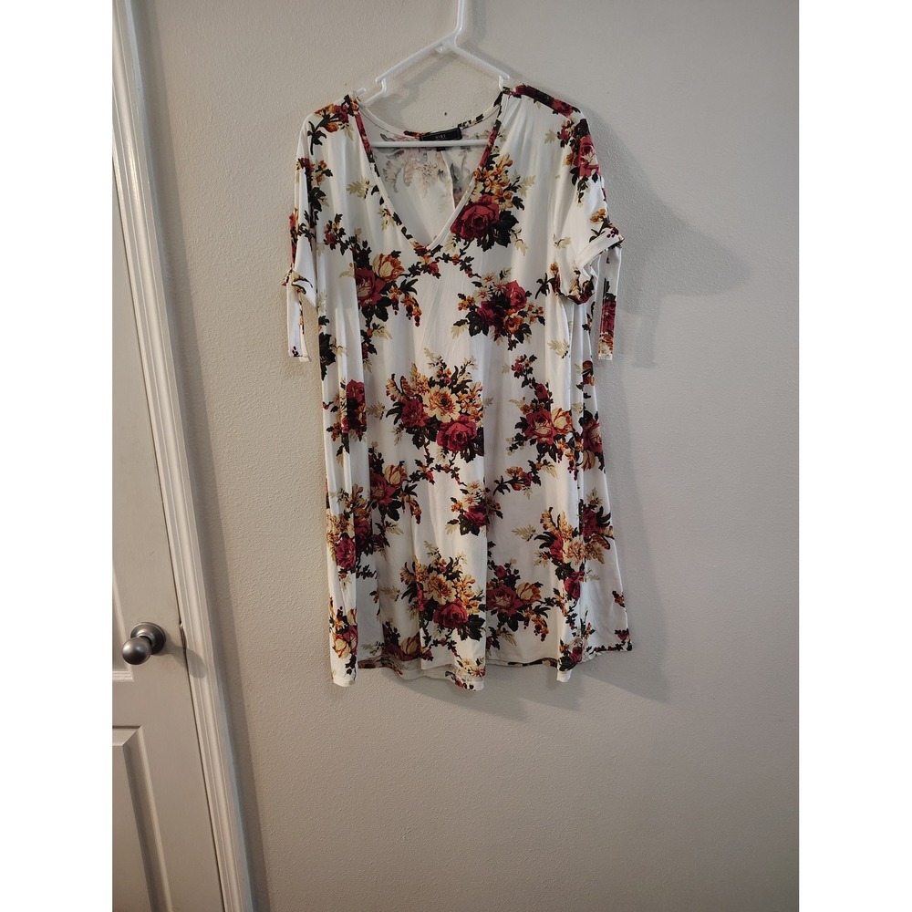Vibe Sportswear Women Floral V-Neck Shift Dress White Burgundy Mustard 1X Plus